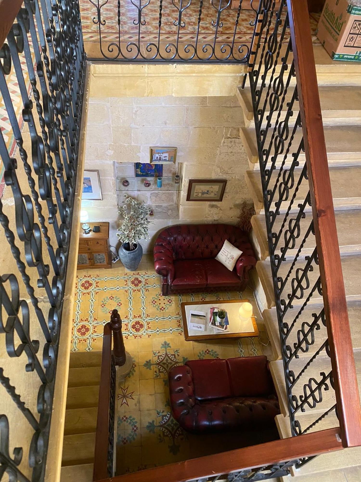 Xemx Hotel Qala Екстериор снимка