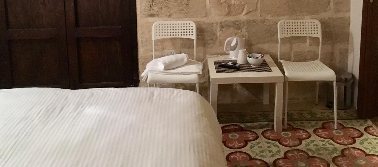 Xemx Hotel Qala Екстериор снимка