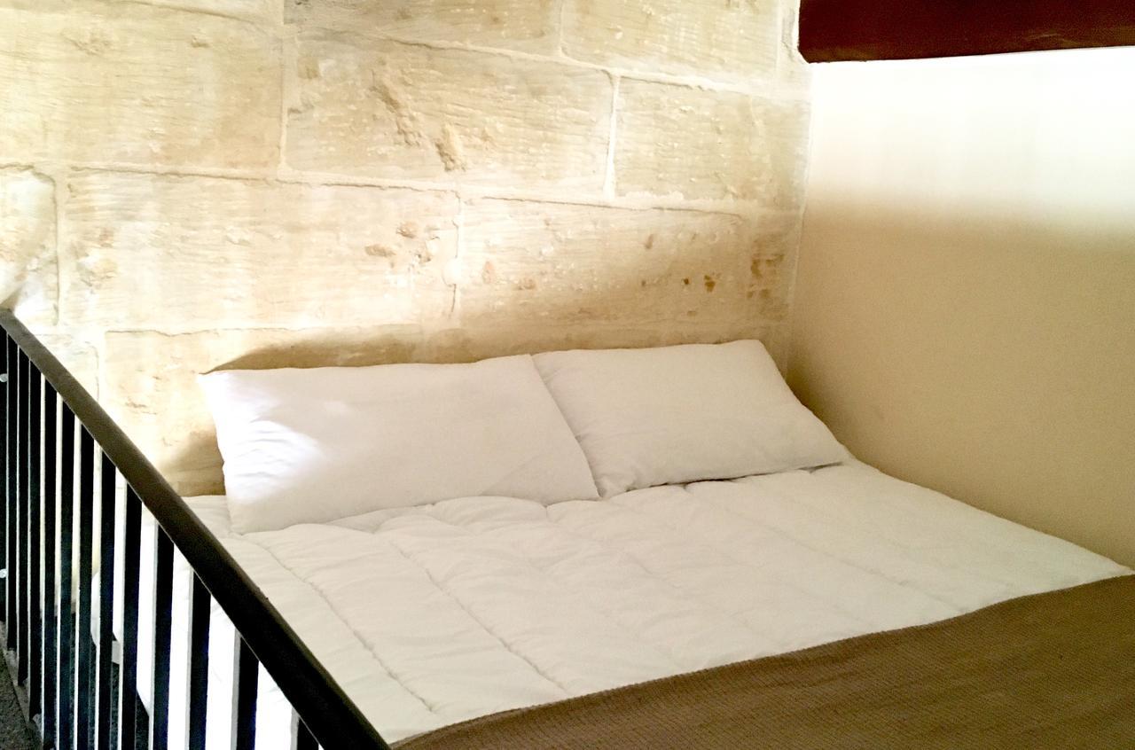 Xemx Hotel Qala Екстериор снимка